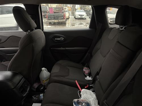 1-RotateNoneFlipNone09b0d03e-a9fa-4753-8f3c-2cc46e64bbd7