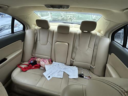 1-RotateNoneFlipNone593428bb-040e-4762-a502-5cd208fe5c61