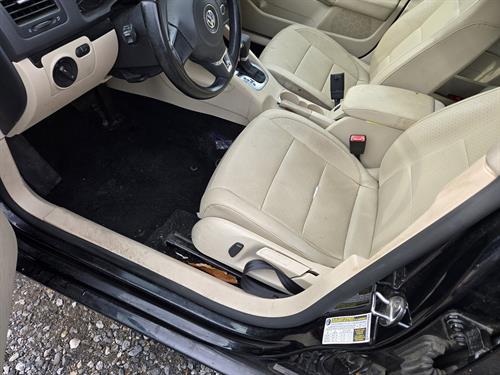 1-RotateNoneFlipNone7893e4d6-aa5a-455c-a23a-553d5ecc94fc