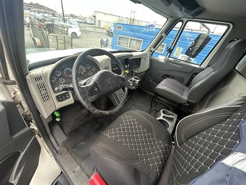 1-RotateNoneFlipNone82bc1b42-2b84-4543-bed5-4f6c7a42be18