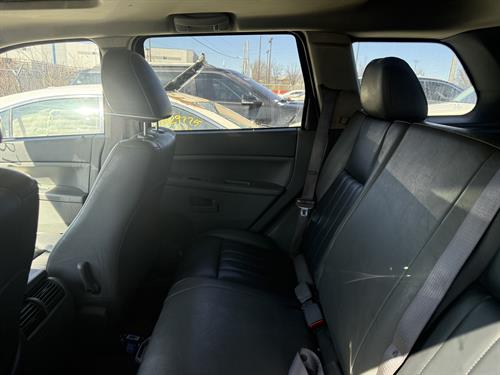 1-RotateNoneFlipNone8633c2fe-5b5f-47fd-89fb-4327fc2c334a