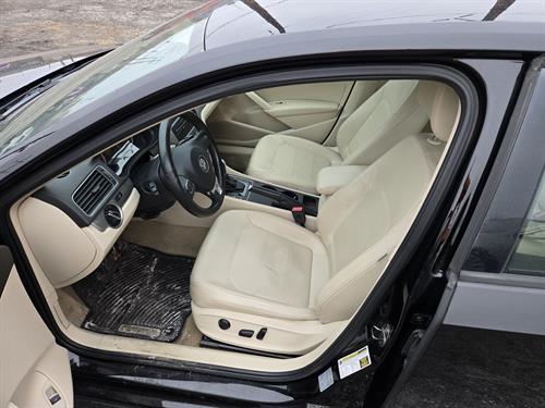 1-RotateNoneFlipNonecee4b4fc-3c6d-4625-a726-785a6aff43f8